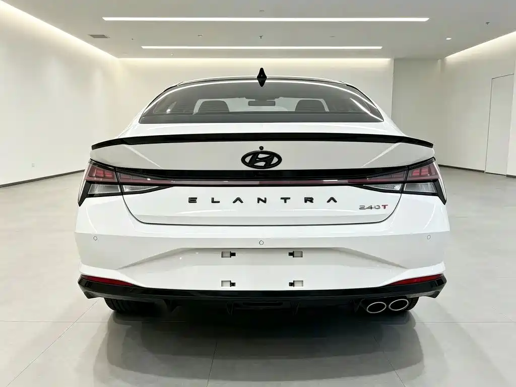 Hyundai Elantra — миниатюра 4