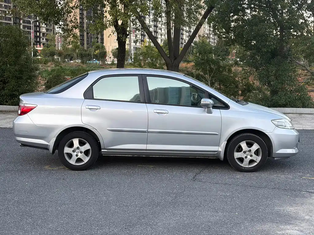 Honda City — миниатюра 8