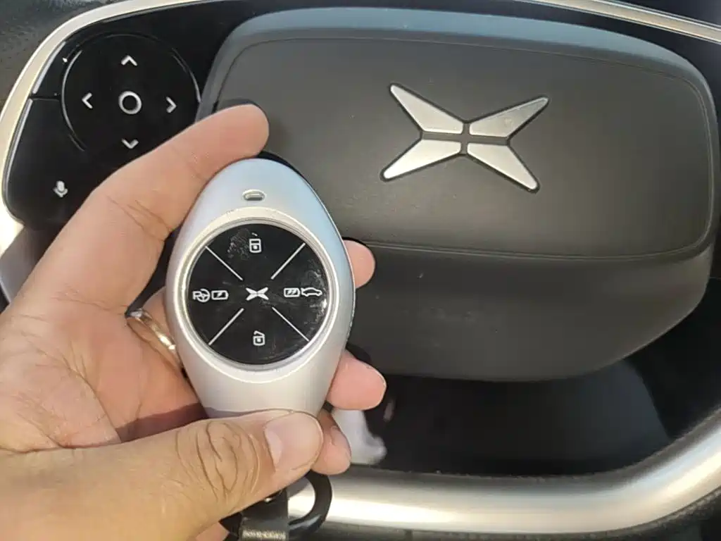 XPeng P7 — миниатюра 9
