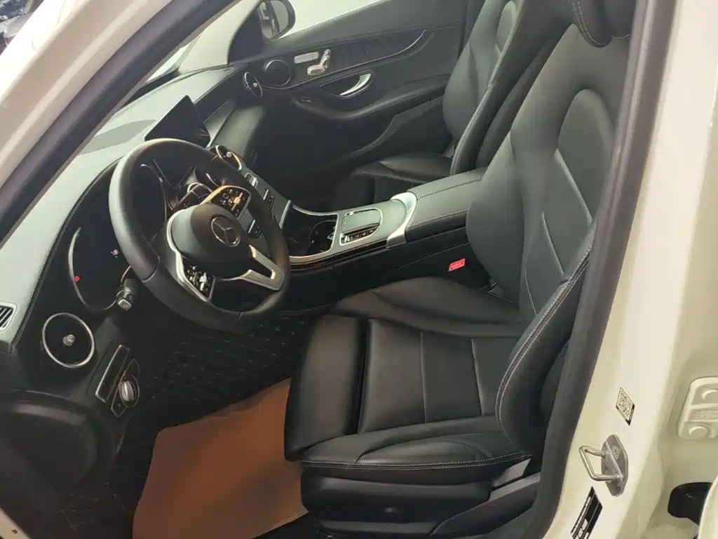 Mercedes-Benz C-Class — миниатюра 15