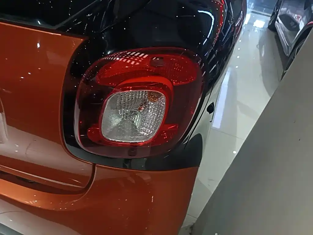 smart Smart Fortwo — миниатюра 8