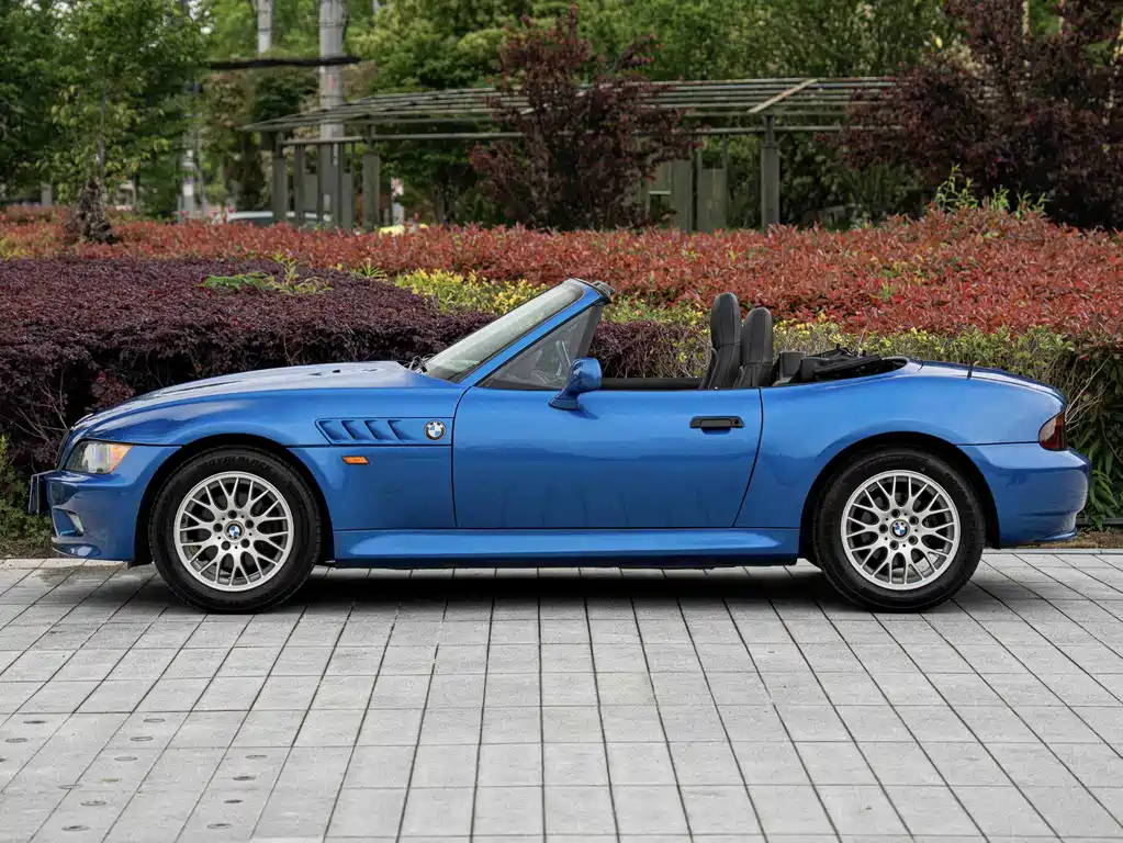 BMW Z3 2005 2.3L MT