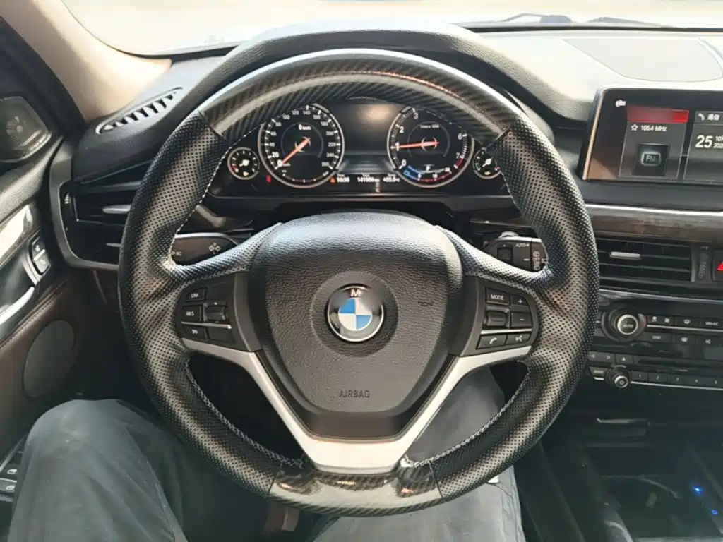 BMW X5 (Import) — миниатюра 11