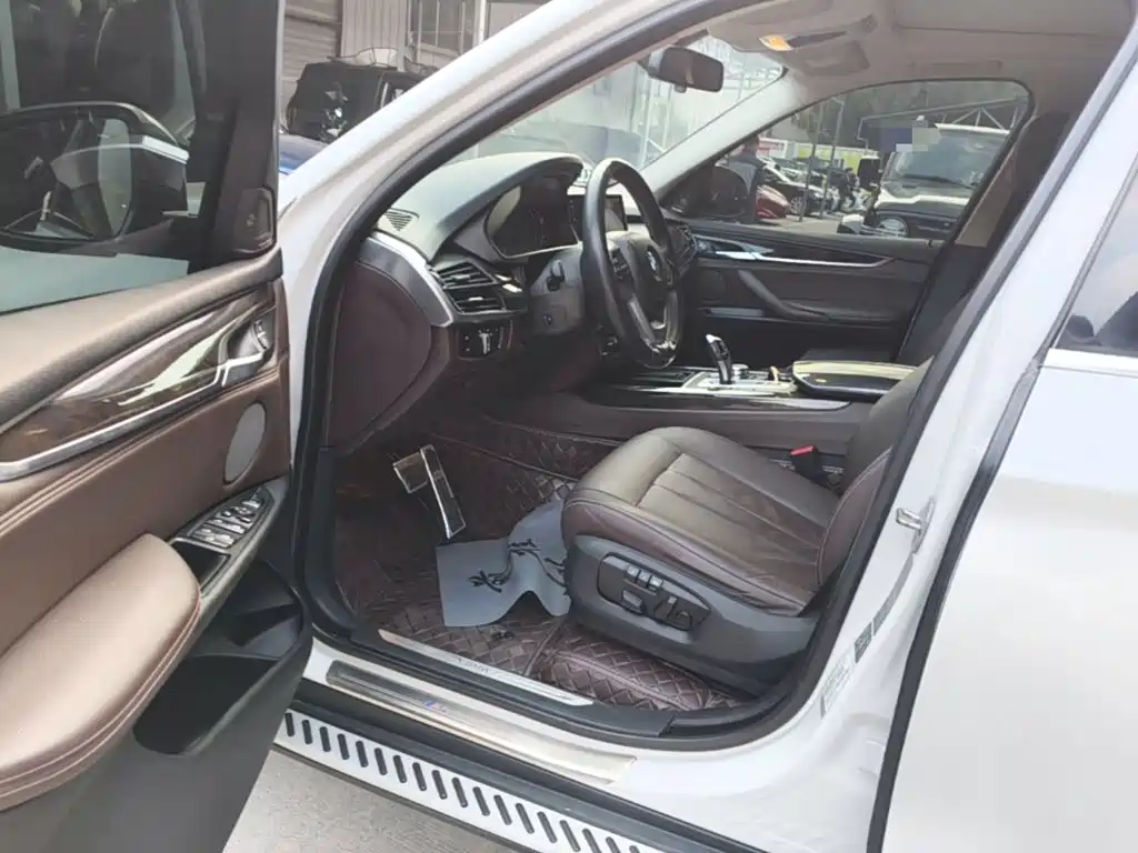 BMW X5 (Import) — миниатюра 16