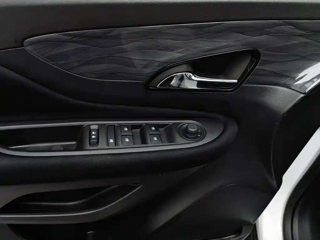 Buick Encore — миниатюра 9
