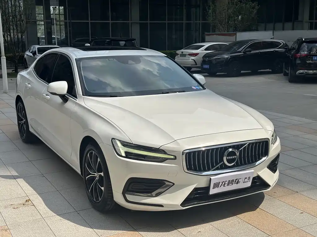 Volvo S60 2020 T4 Luxury