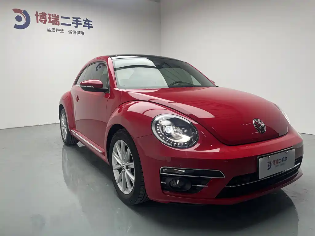 VOLKSWAGEN BEETLE