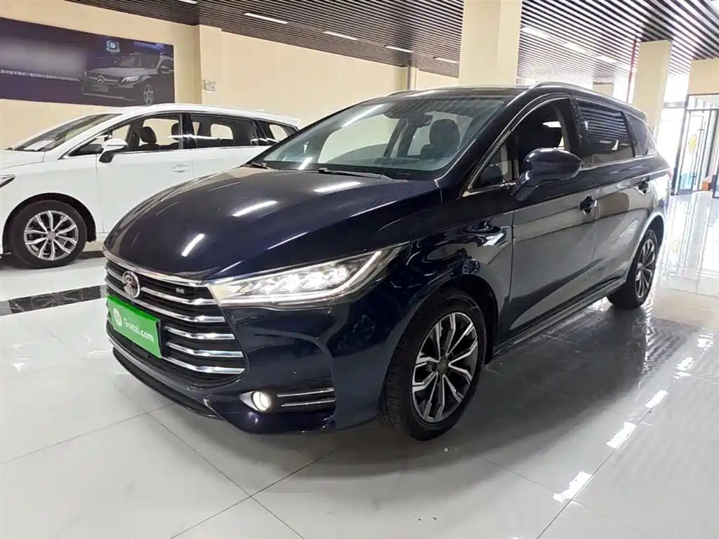 Купить BYD MAX