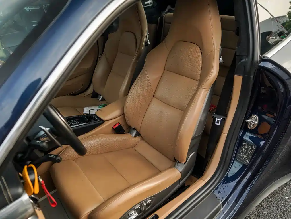 Porsche 911 2013 Carrera 4S 3.8L