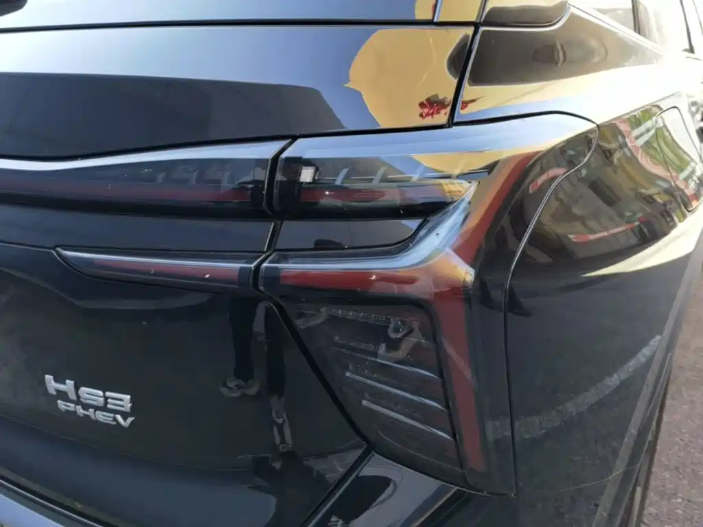 Hongqi Hongqi HS3 PHEV — миниатюра 8