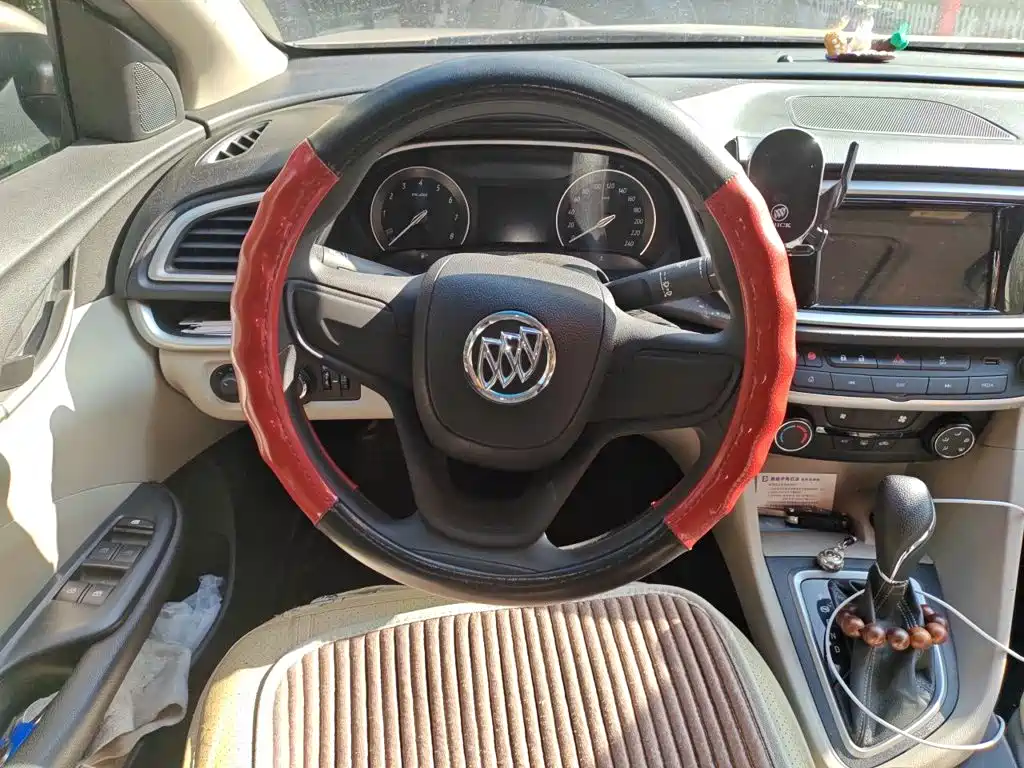 Buick Excelle — миниатюра 6