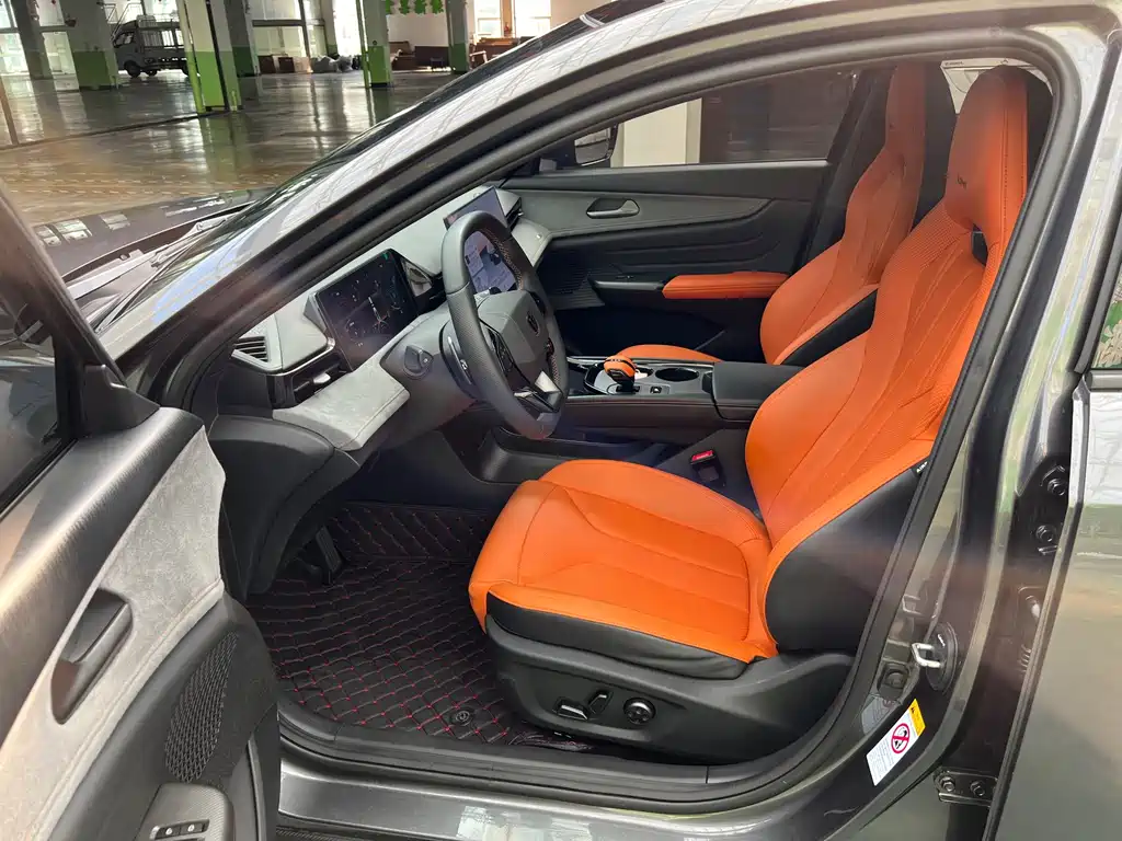 Changan UNI-V — миниатюра 4