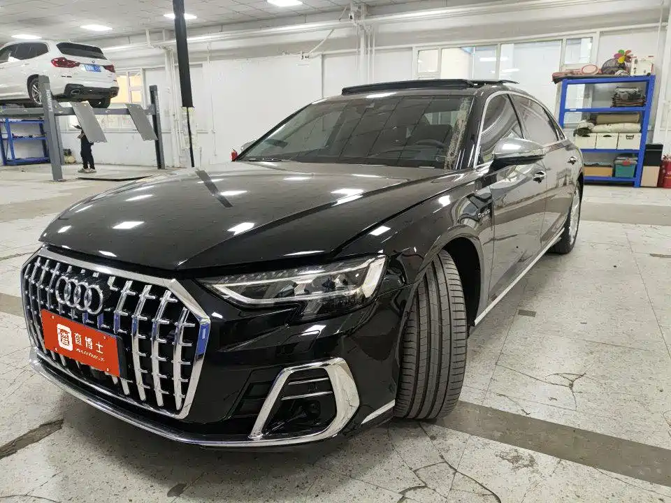 Audi A8 2025