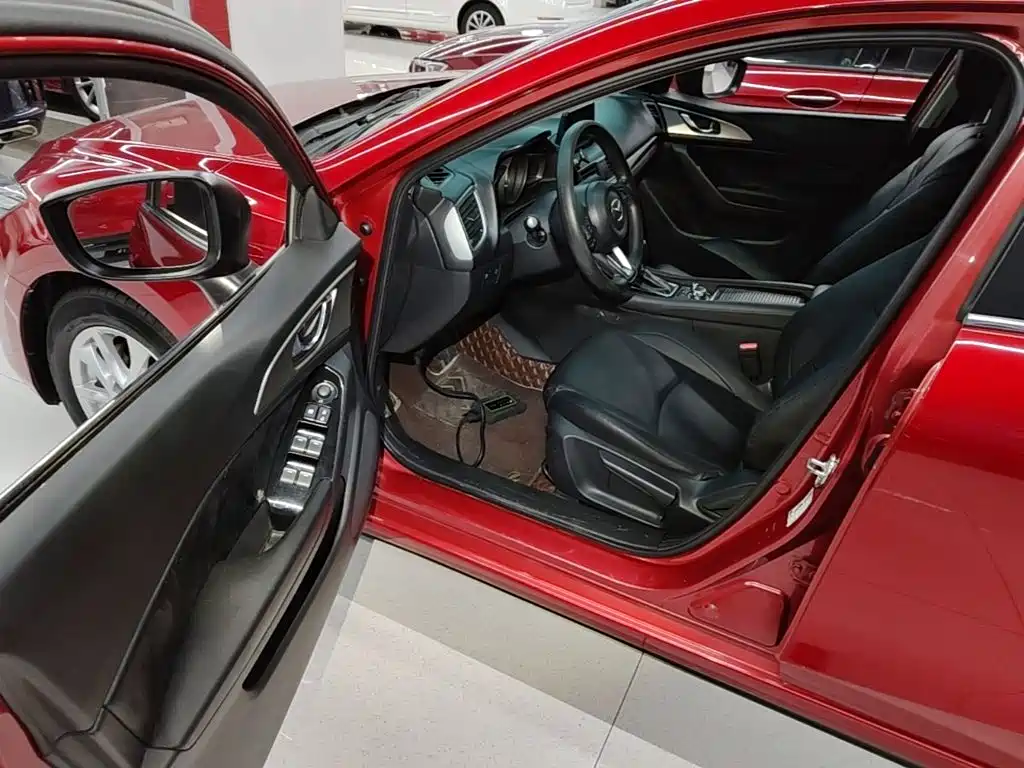 Mazda 3 Axela — миниатюра 16