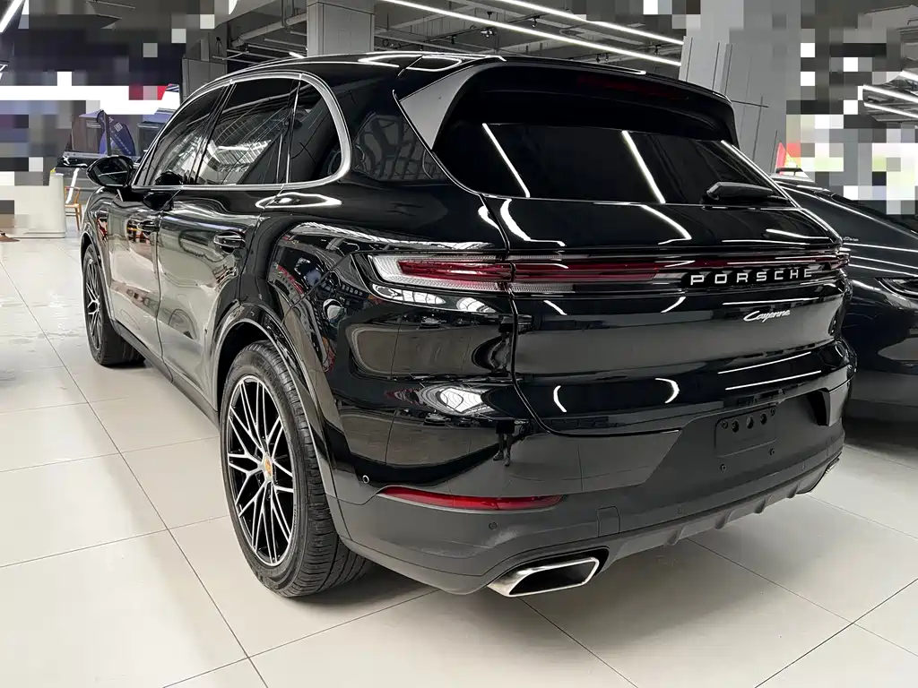 Porsche Cayenne — миниатюра 22