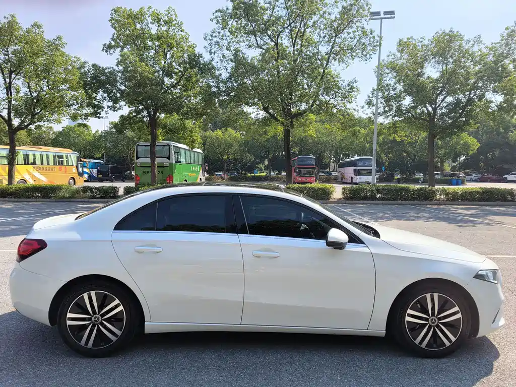 MERCEDES-BENZ A CLASS