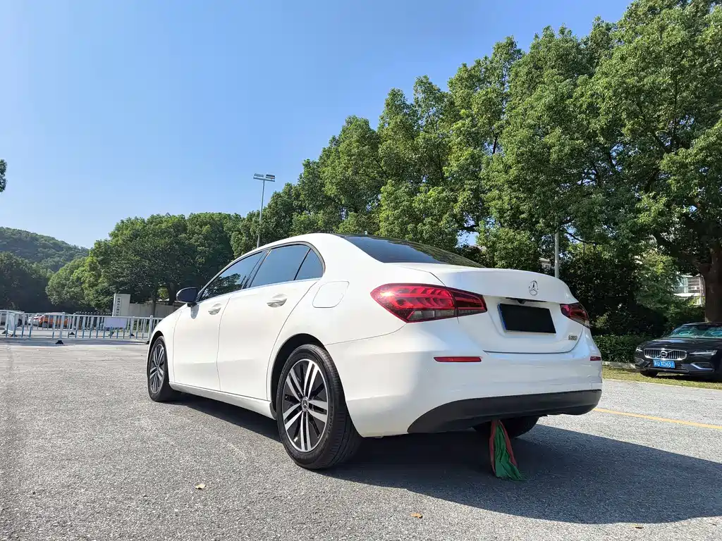 MERCEDES-BENZ A CLASS