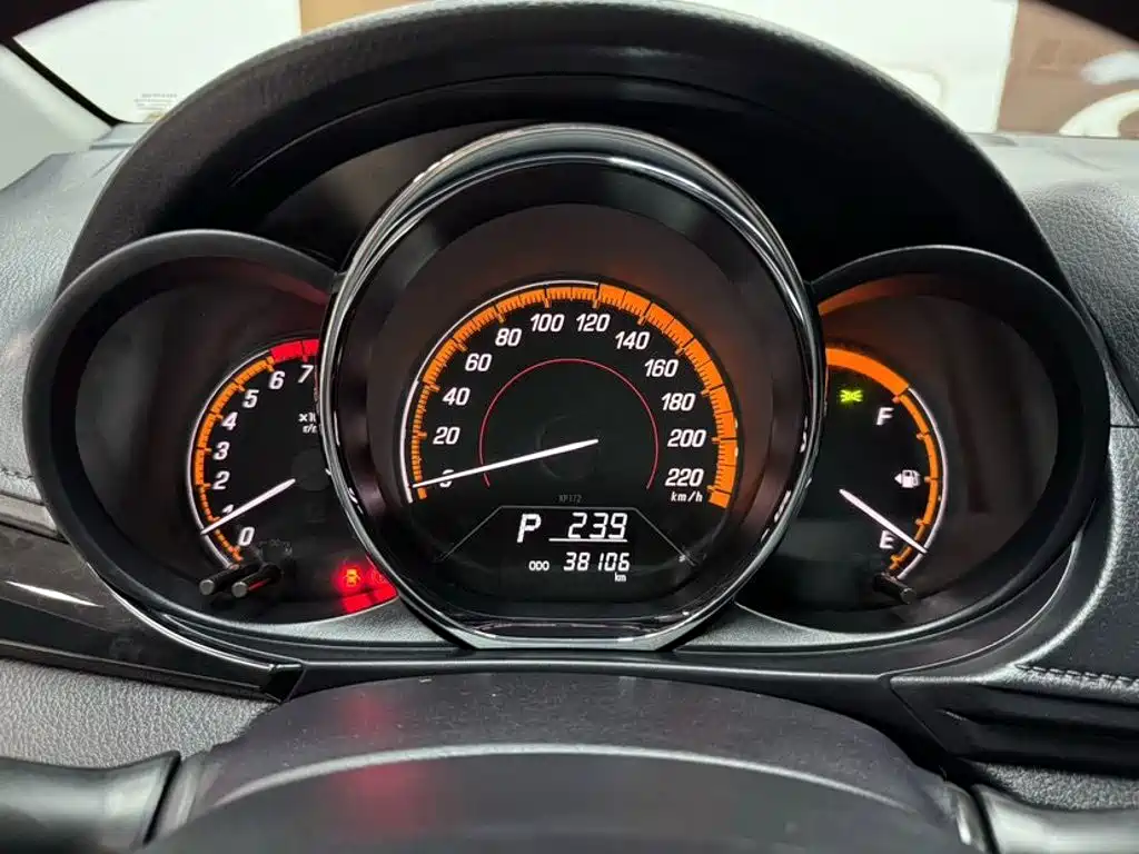 Toyota Yaris L — миниатюра 22