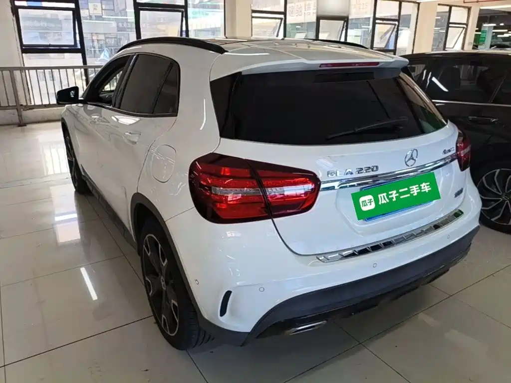 Mercedes-Benz GLA — миниатюра 5