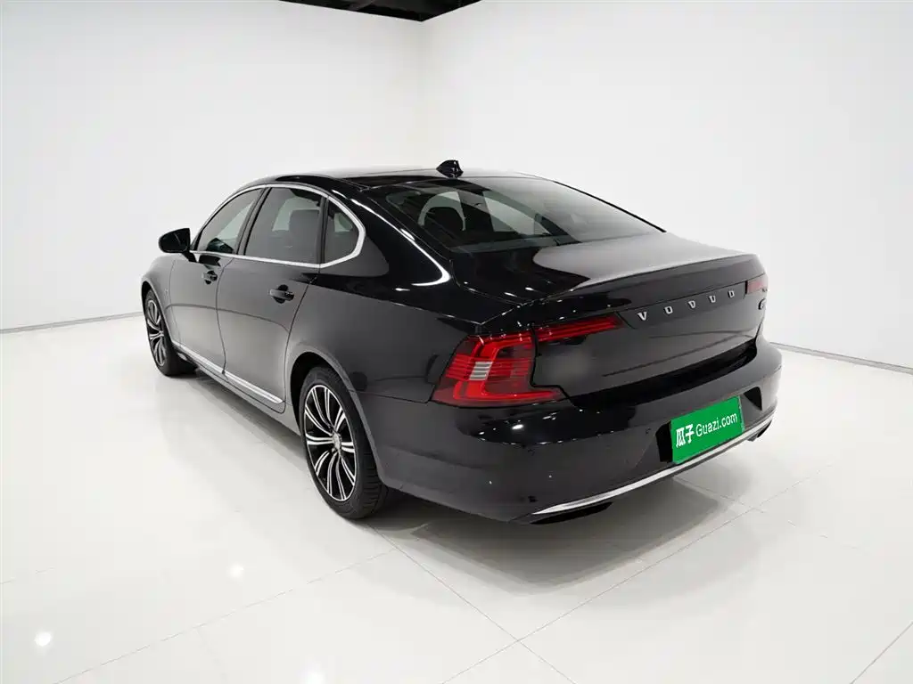 Volvo S90 2021 T8 E Luxury