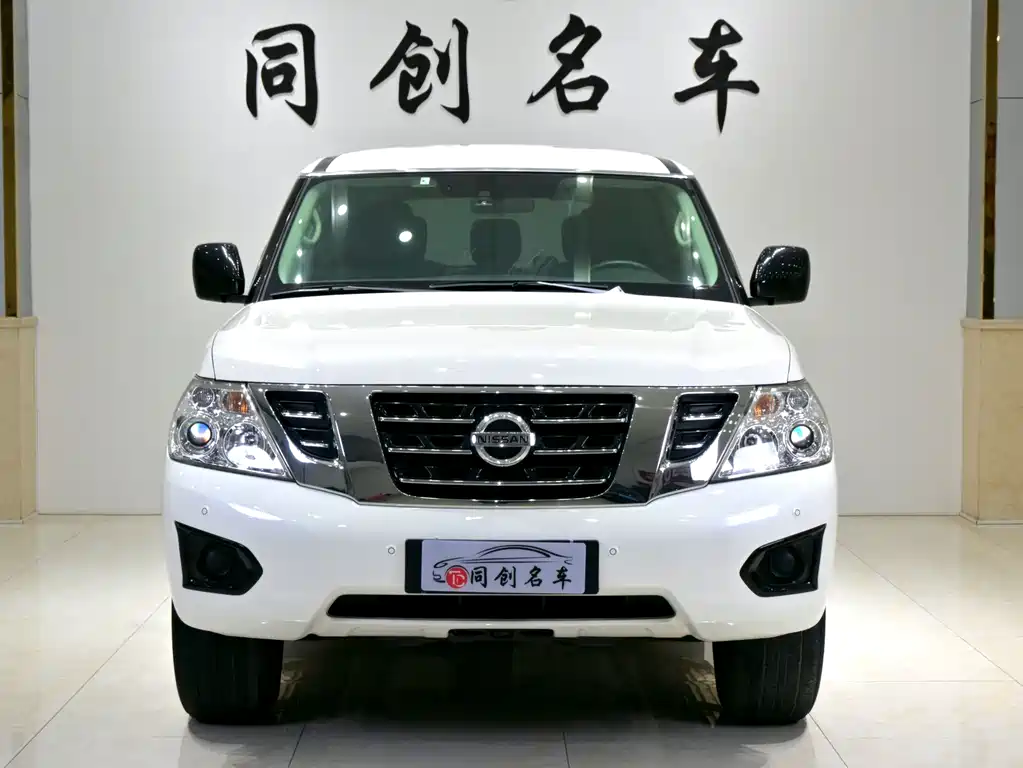 NISSAN TOURE