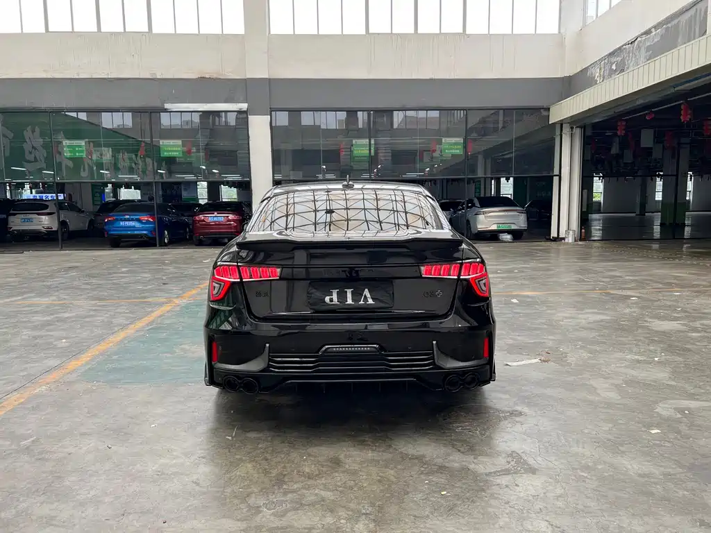 Lynk & Co 03 — миниатюра 10