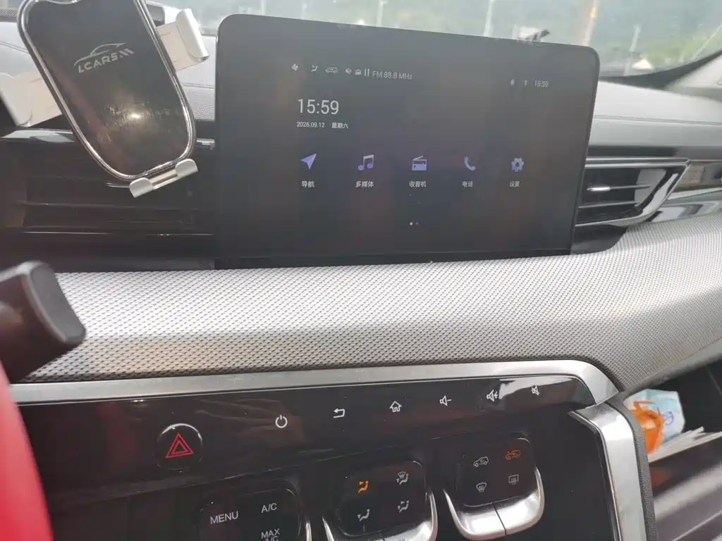 BAIC X3 — миниатюра 9