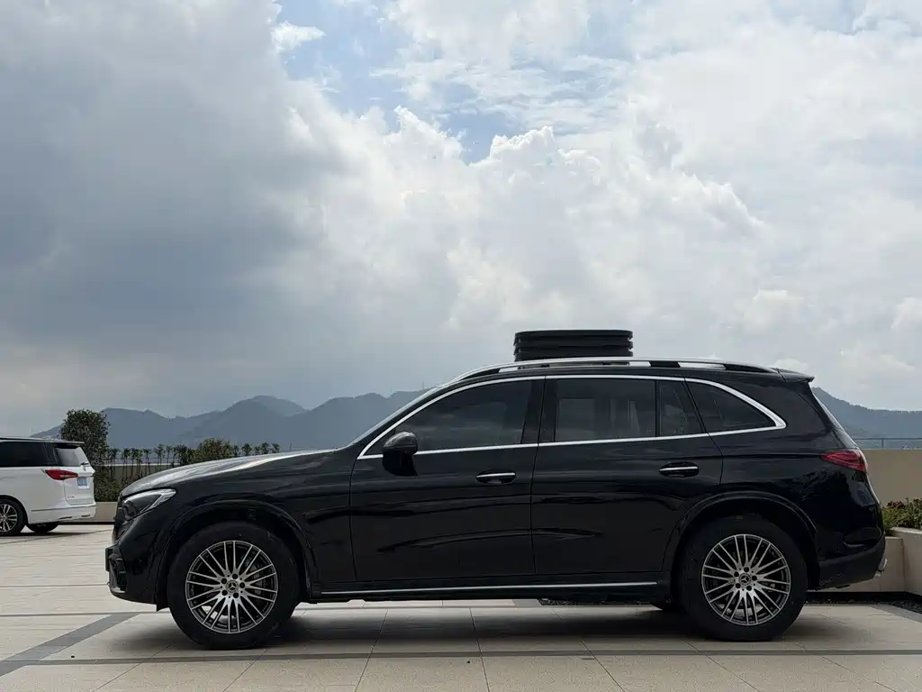 Mercedes-Benz GLC — миниатюра 14