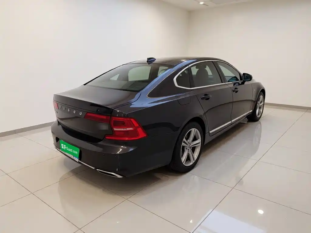 Volvo S90 — миниатюра 4