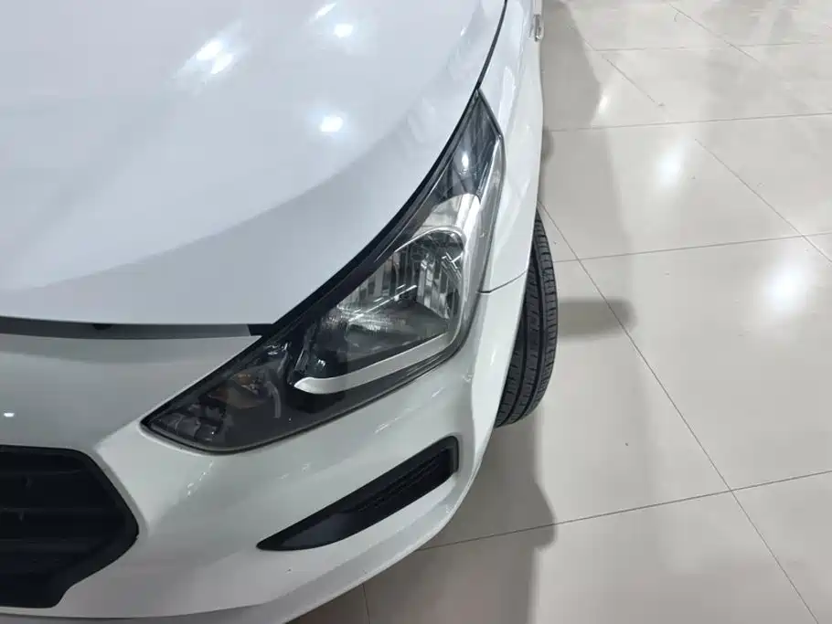 Hyundai Verna — миниатюра 5