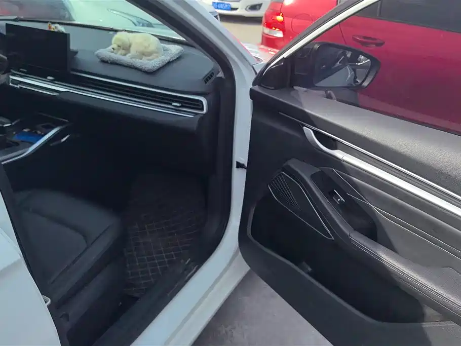 GEELY AUTOMOBILE EMGRAND