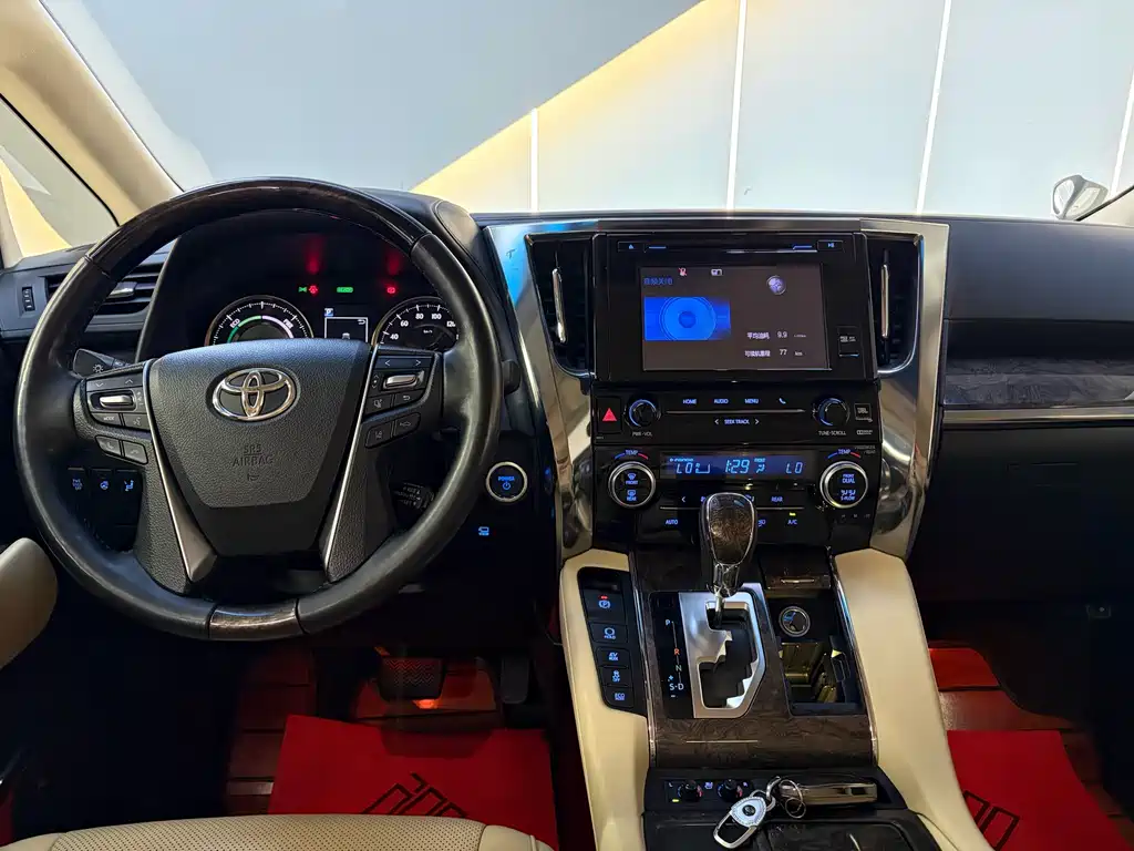Toyota Vellfire — миниатюра 22