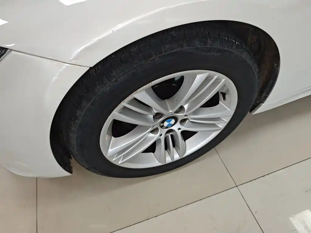 BMW 3 Series — миниатюра 23