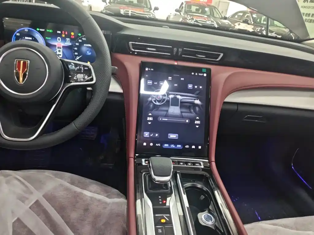 Hongqi Hongqi H5 PHEV — миниатюра 13