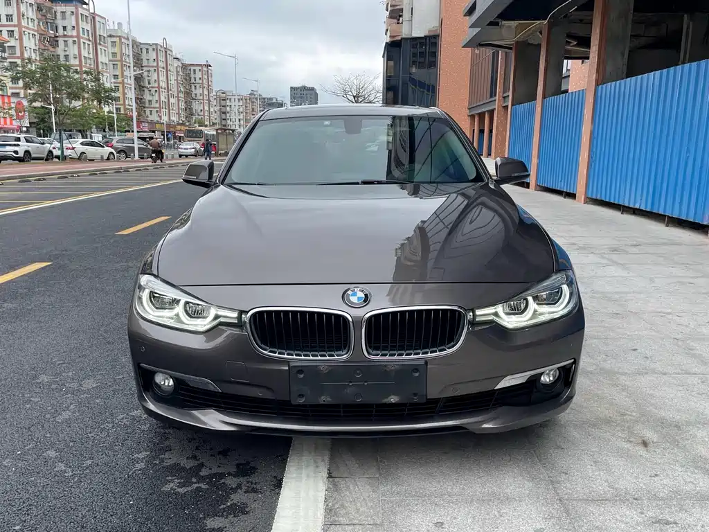 BMW 3 Series — миниатюра 3