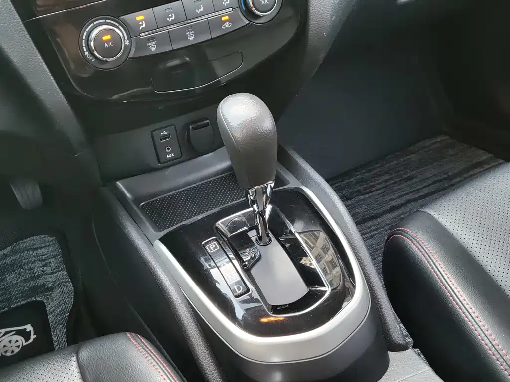 Nissan Qashqai — миниатюра 13