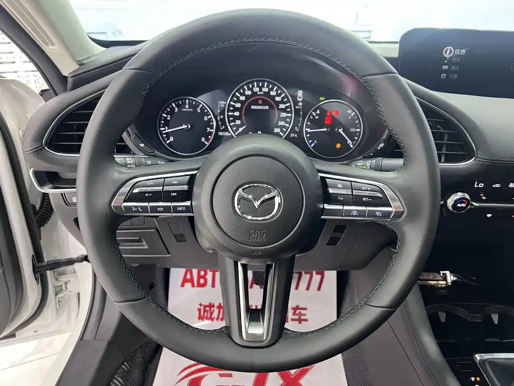 Mazda 3 Axela — миниатюра 10