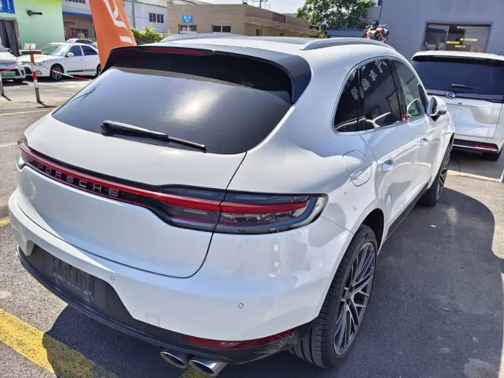 Porsche Macan — миниатюра 4
