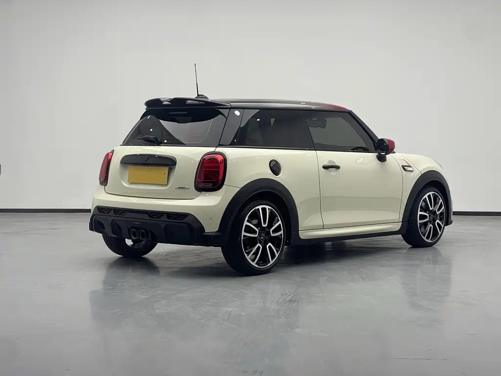 Mini JCW 2023 2.0T JOHN COOPER WORKS Pat Moss