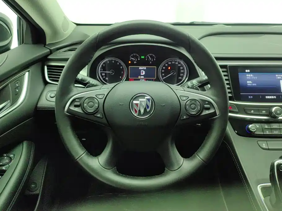 Buick LaCrosse — миниатюра 15