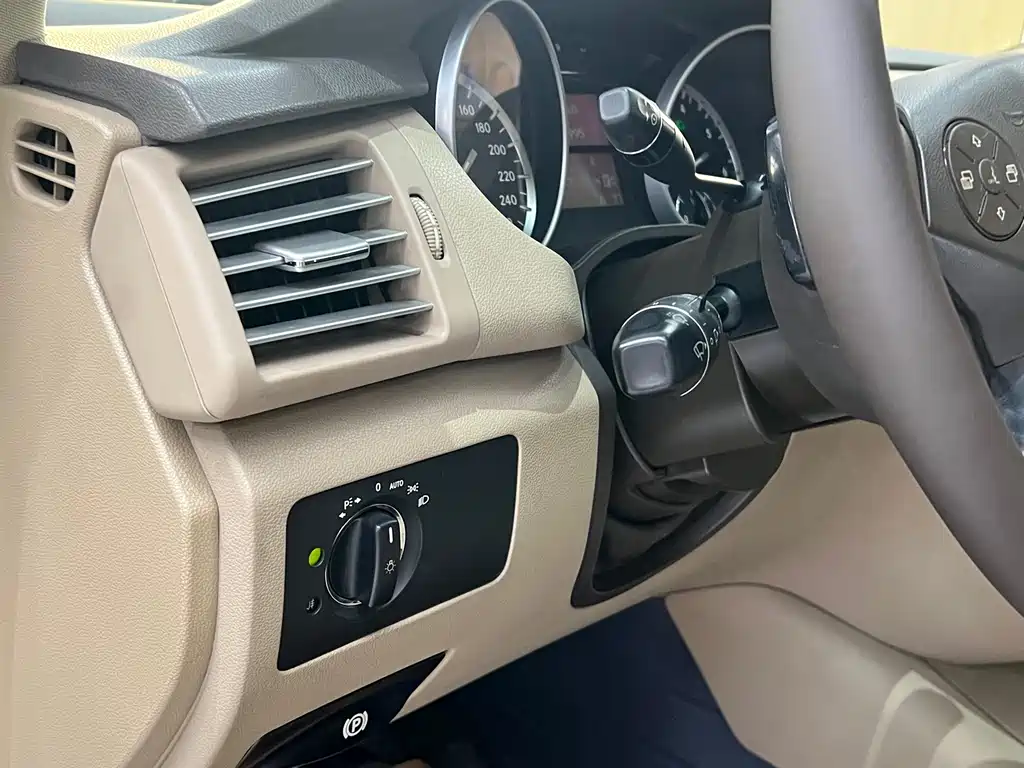 Mercedes-Benz R-Class — миниатюра 21