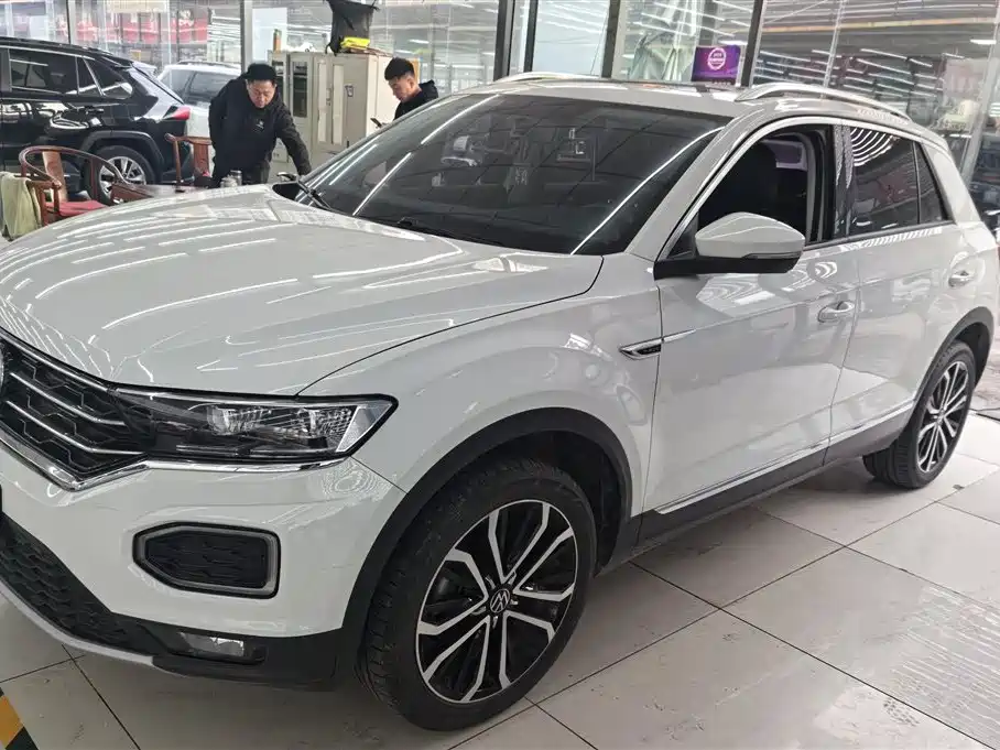 VOLKSWAGEN T ROC EXPLORING SONGS