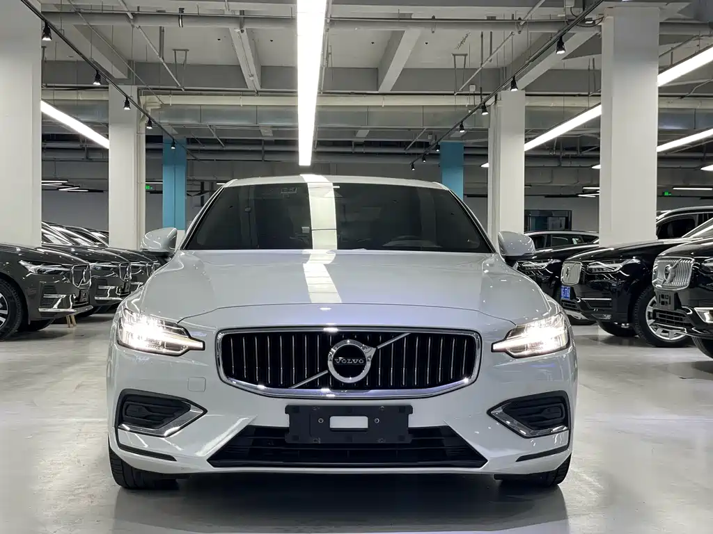 Volvo S60 — миниатюра 2