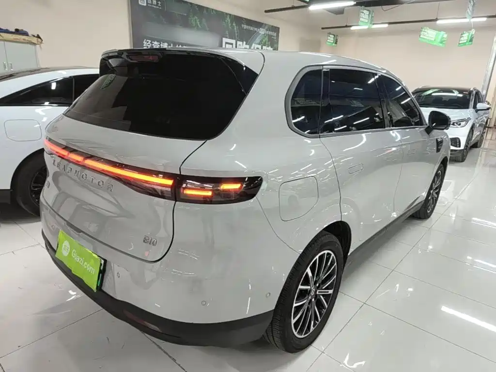 Leapmotor Leapmotor B10 — миниатюра 7