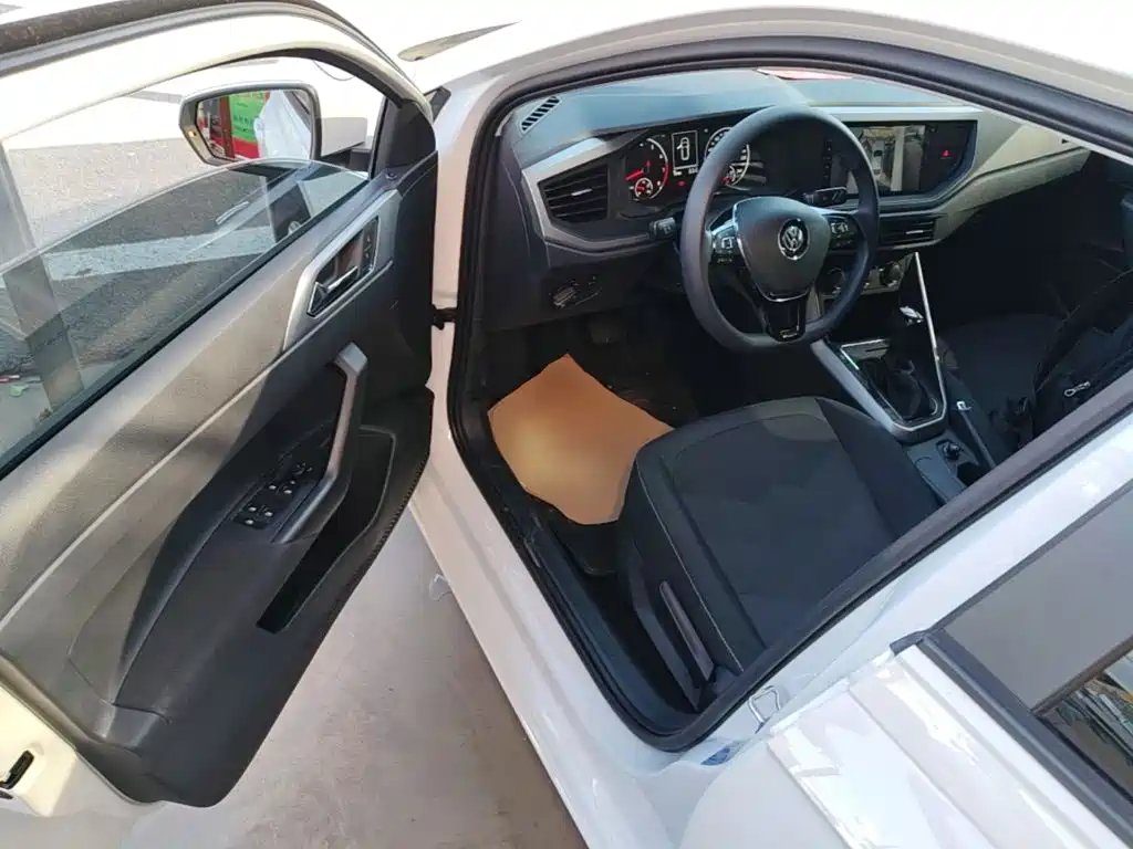 Volkswagen Polo — миниатюра 16