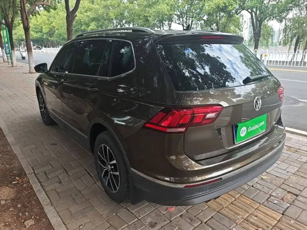 Volkswagen Tiguan L — миниатюра 5