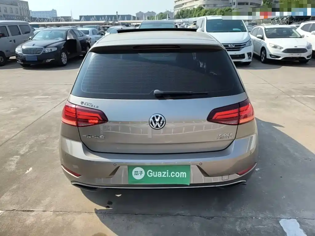 Volkswagen Golf — миниатюра 6