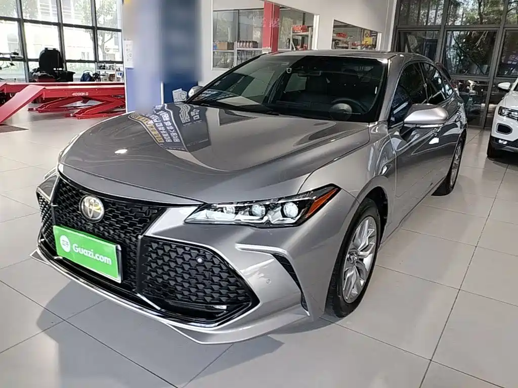 Toyota Avalon — миниатюра 2