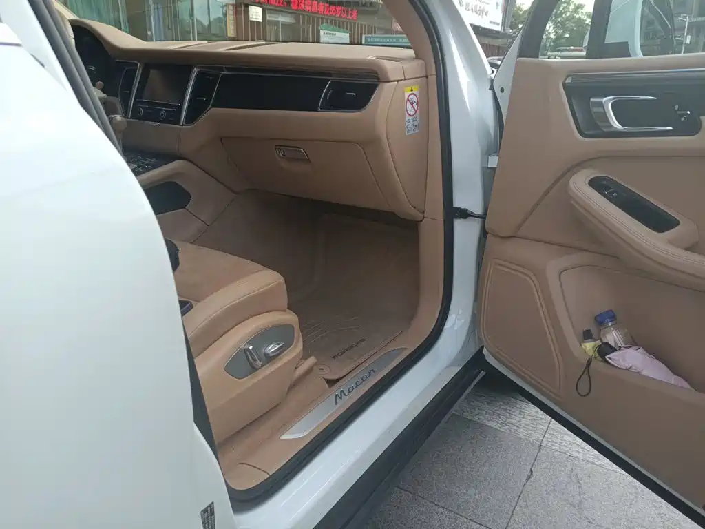 Porsche Macan — миниатюра 19