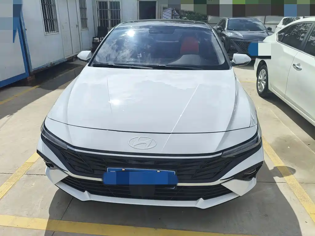 MODERN ELANTRA